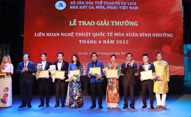 vietnam national music song and dance theatre won pyongyang spring april festival