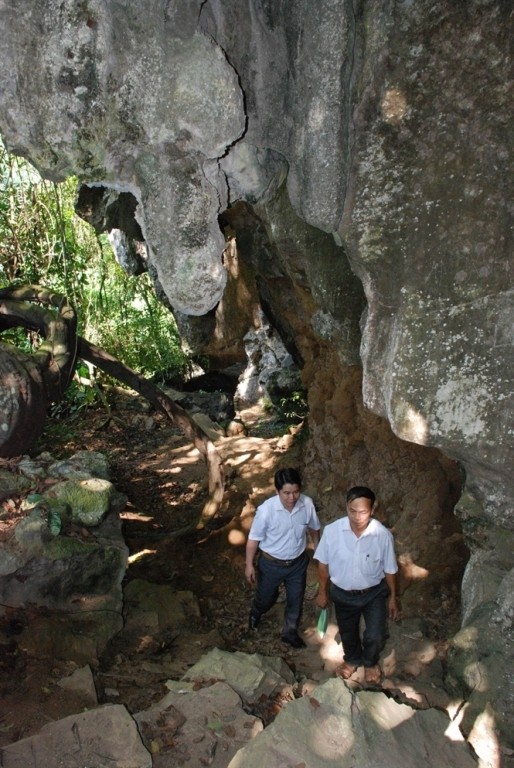 Unique Pagoda Located in a Rock Cave in Yen Bai
