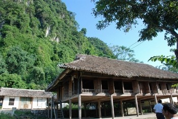 Unique Pagoda Located in a Rock Cave in Yen Bai