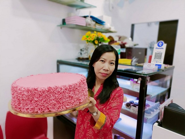 Vietnamese Bride Opens Famous Bakery in India