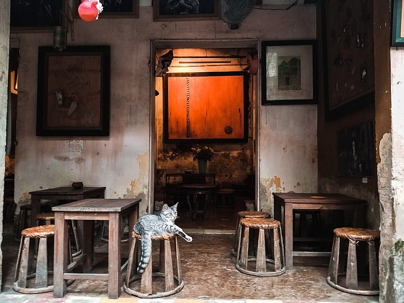 4 Nostalgic Cafés in Hanoi Bringing Customers Back in Time