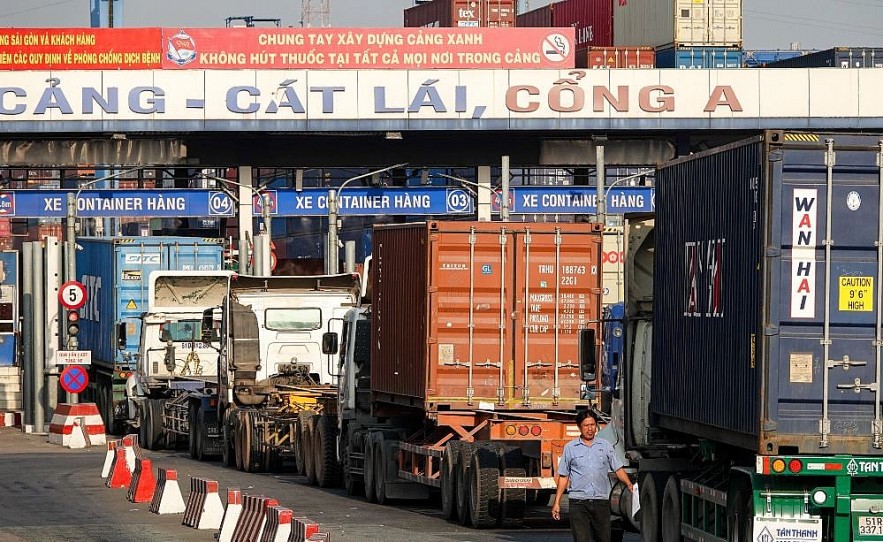 Vietnam Business & Weather Briefing (August 12): Petrol Prices Further Down