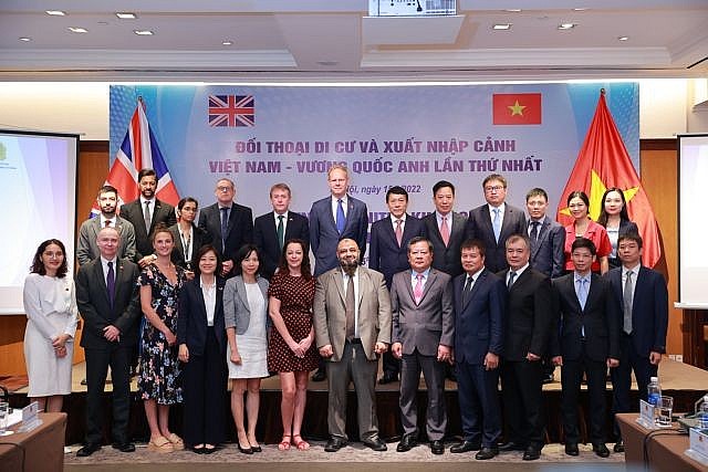 Vietnam, UK Discuss Cooperation Against Human trafficking