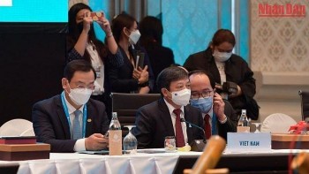 Vietnam Calls on APEC to Promote Tourism Market Opening
