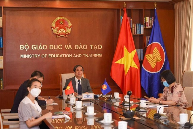 Vietnam’s Digital Transformation Introduced at China-ASEAN Education Cooperation Week
