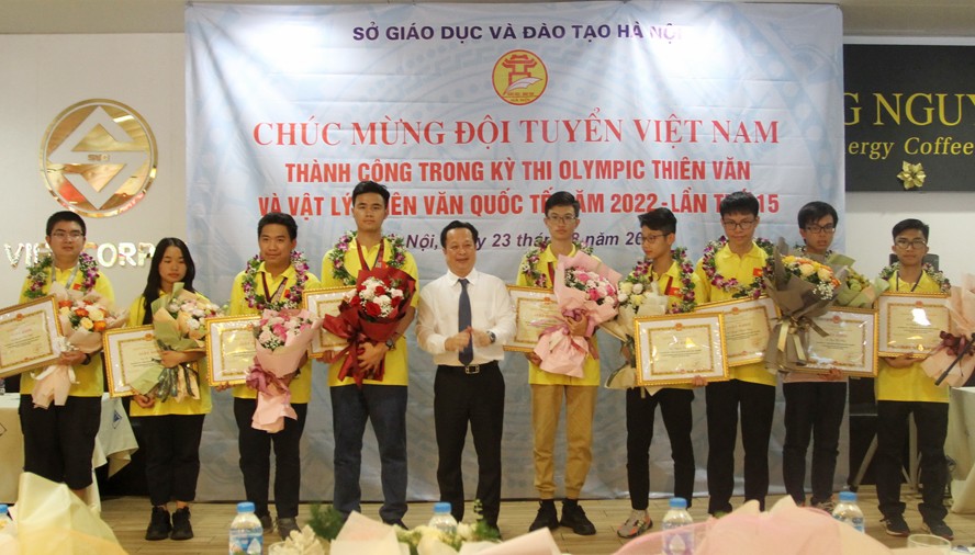vietnamese students earn 6 medals from intl astronomy astrophysics olympiad