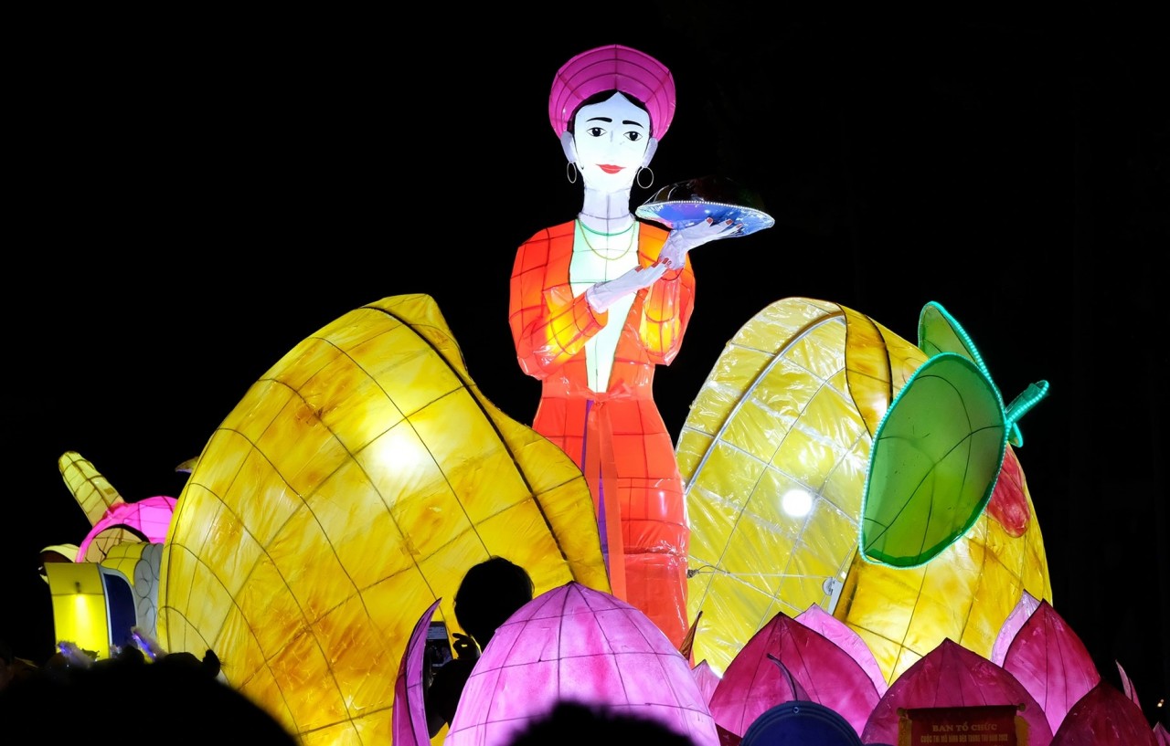 amazing and unique mid autumn festival in tuyen quang