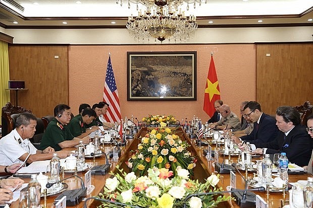 Vietnam, US Agree to Strengthen Defence Ties