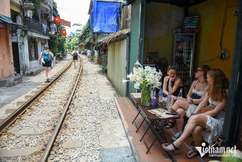 Last Stop! Hanoi's Beloved Train Cafe Street is Ordered to Close