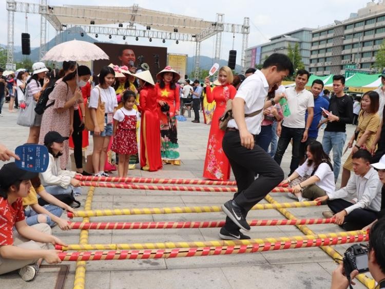 promoting culture through 2022 vietnam days abroad
