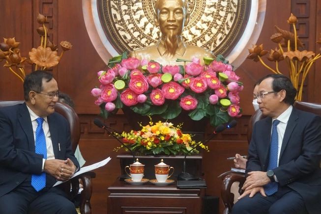 indian minister ho chi minh city among the regions fastest growing groups
