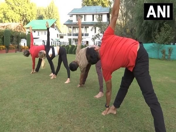 yoga instructors from singapore visit kashmir to teach health science to youngsters