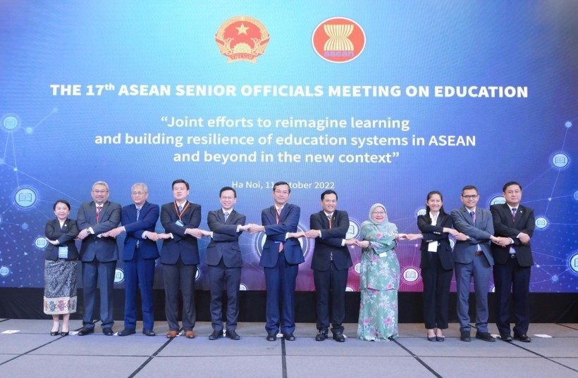asean senior officials discuss education
