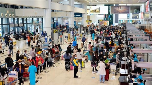 vietnam news today oct 25 airports expected to serve 100 mln passengers in 2022