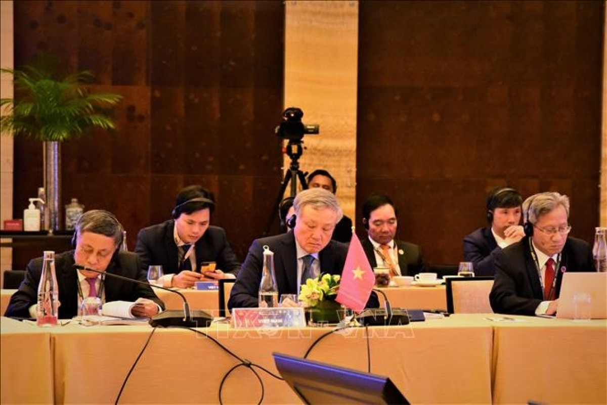 vietnam news today nov 5 vietnam attends council of asean chief justices meeting in malaysia