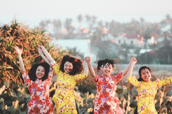 why you should study abroad in vietnam 5 reasons