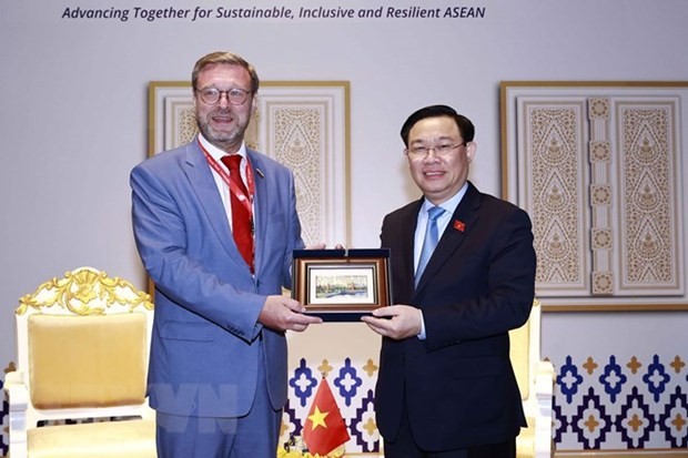 vietnamese top legislator meets foreign leaders on sidelines of aipa 43