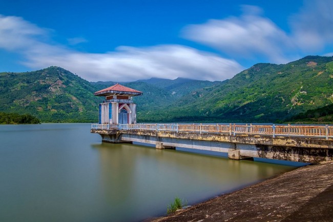 The Breathtaking Beauty of Am Chua Lake