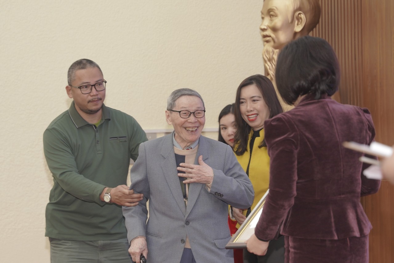 kỷ vật kể chuyện kỷ vật kể chuyện