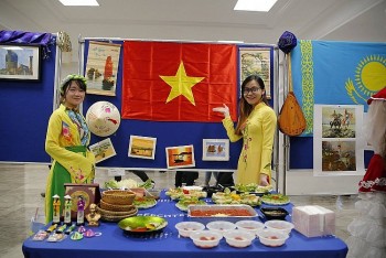 The Common Roof For Vietnamese Youth In a Foreign Country