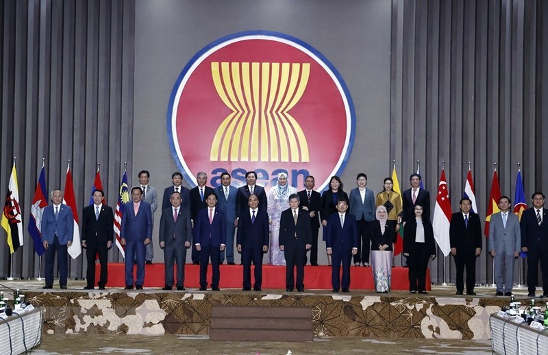vietnam news today dec 24 vietnam greatly values ties with asean