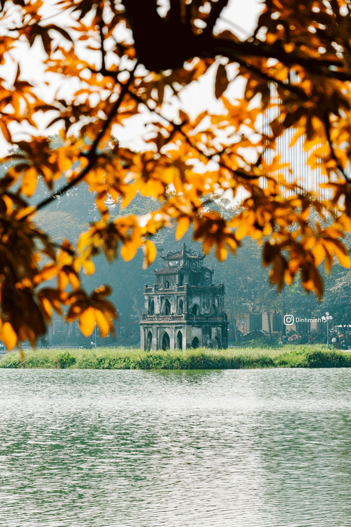 Hoan Kiem Lake, Hanoi. Photo: Truong Dinh Minh