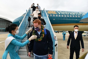 Vietnam News Today (Feb. 28): Extended Visa Exemption for International Visitors to Restore Aviation and Tourism