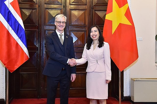 Norway Willing to Cooperate with Vietnam in Offshore Wind Power: Norwegian Official