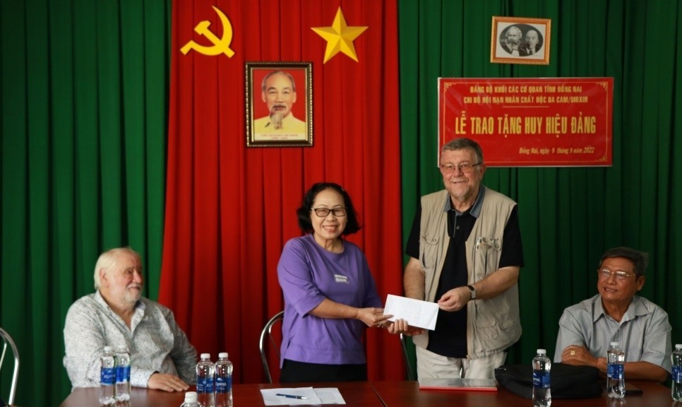 Belgium-Vietnam Friendship Association Supports AO/Dioxin Victims in Dong Nai Province