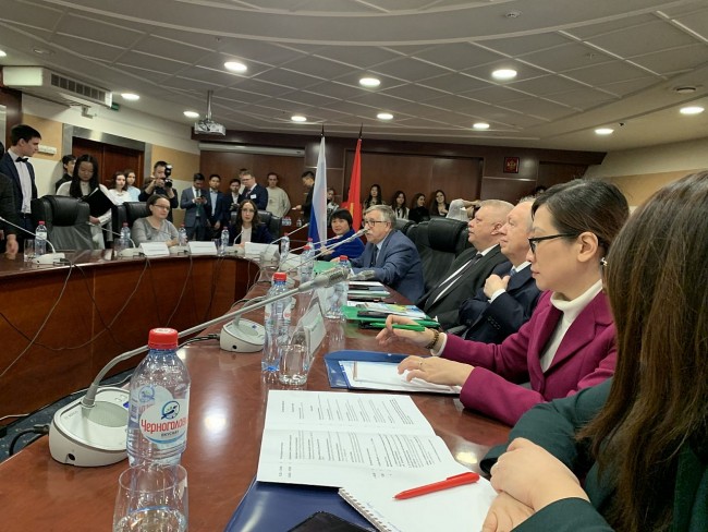 Russian Students and Linguists Join the Vietnamese Translation Contest