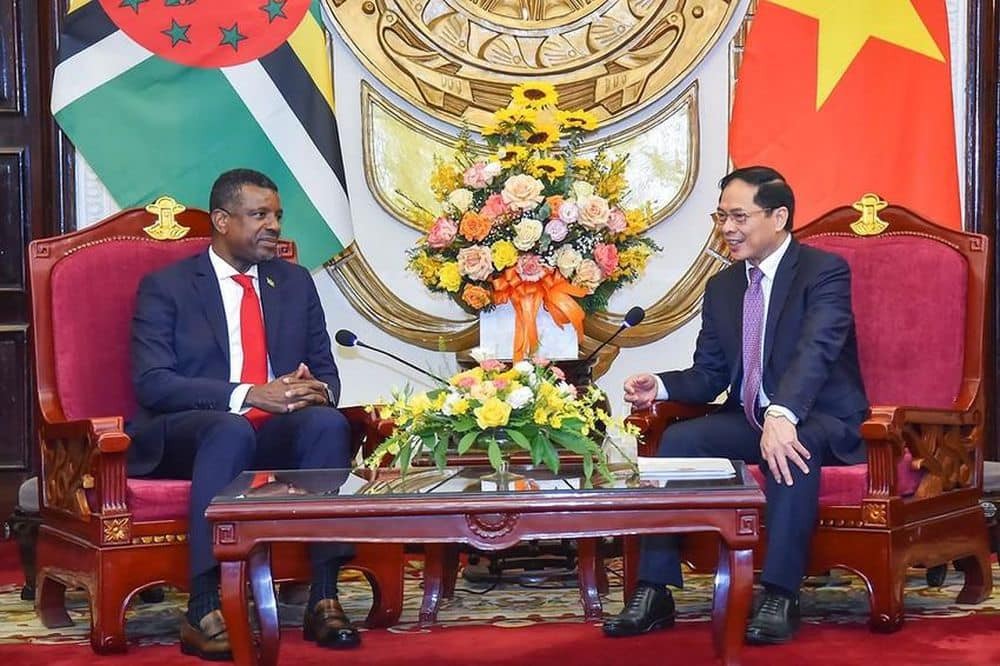 Dominica and Vietnam have agreed to continue and expand cooperation both bilaterally and multilaterally for the sake of their people and for peace, stability and development in the two regions.  
