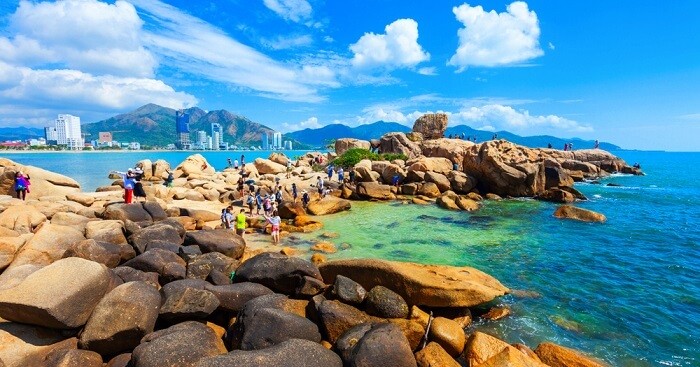 Vietnam Strives to Welcome 110 Million Visitors in 2023