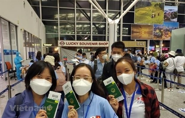 Vietnamese women head to Japan to work. Photo: VNA