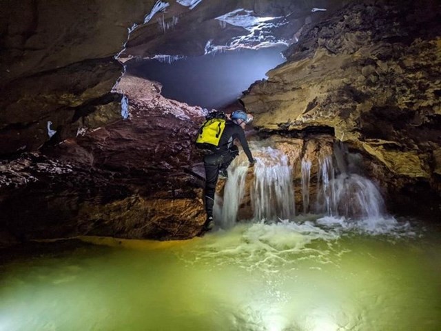New untouched caves are discovered in Lam Hoa commune of Tuyen Hoa district, Quang Binh province. Photo courtesy of the British Royal Cave Association
