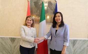 Vietnam, Italy Deputy Foreign Ministers Meet for Fifth Political Consultation