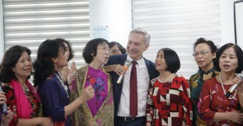 Russian, Vietnamese Teachers and Students Reunite in Hanoi