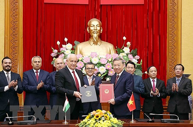 Vietnam and Palestine Promote Cooperation on Crime Prevention