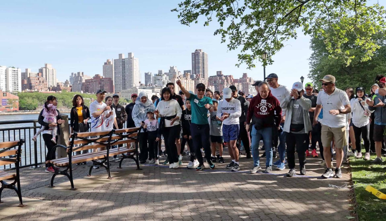vietnams delegation organizes asean friendship run in new york