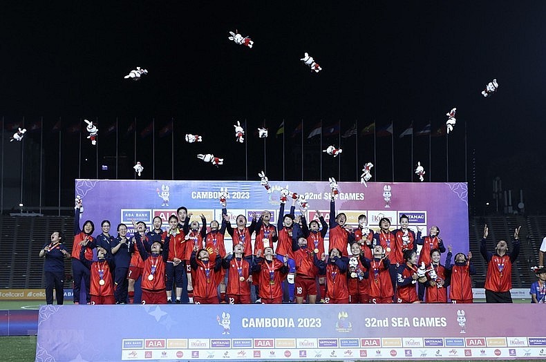 International Media Impressed with Achievements of Vietnamese Women's Football