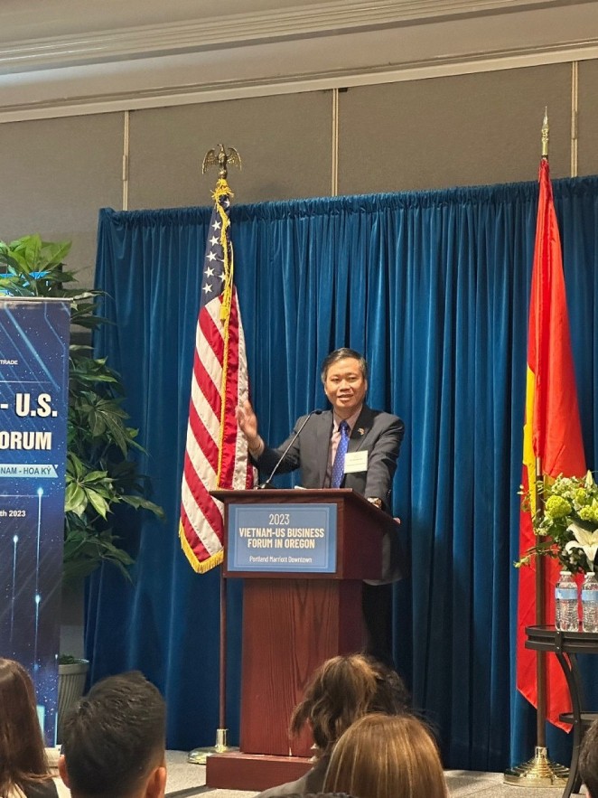 Hoang Anh Tuan, Vietnamese Consul General in San Francisco addresses the 2023 Vietnam - US Business Forum 