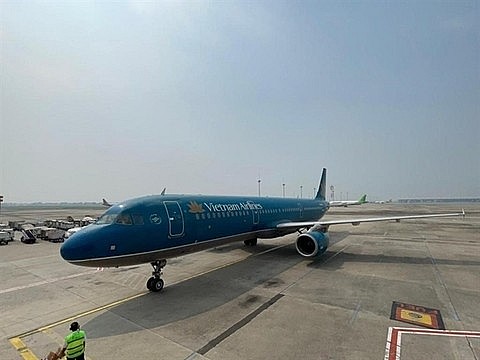 A Vietnam Airlines plane at the Soekarno-Hatta International Airport, Indonesia. The flag carrier posted a gain in profit in the first quarter after long period of losses. Photo: VNS