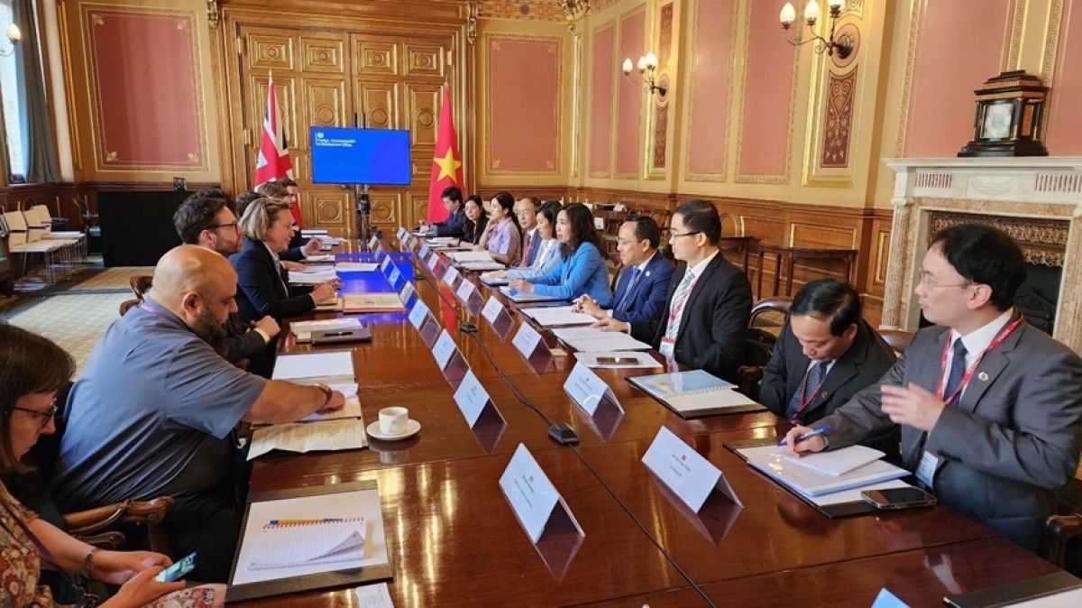 vietnam news today jun 15 vietnam uk seek to build stronger strategic partnership
