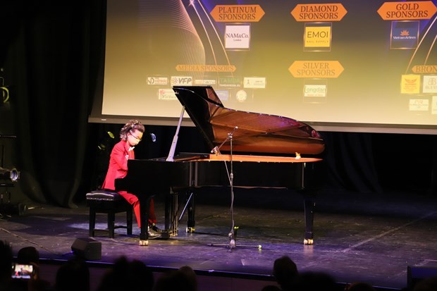 first overseas vietnamese junior talent show held in london
