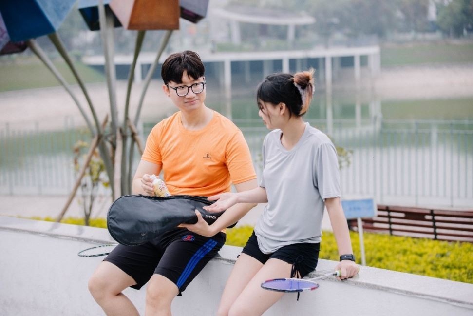 how do young people gradually conquer the healthy lifestyle