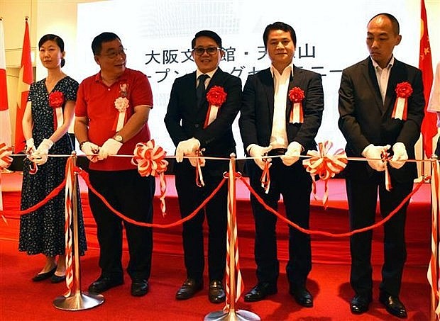 Delegates at the opening ceremony of the Asia-Japan Economic Cultural Cooperation Centre (Photo: VNA)