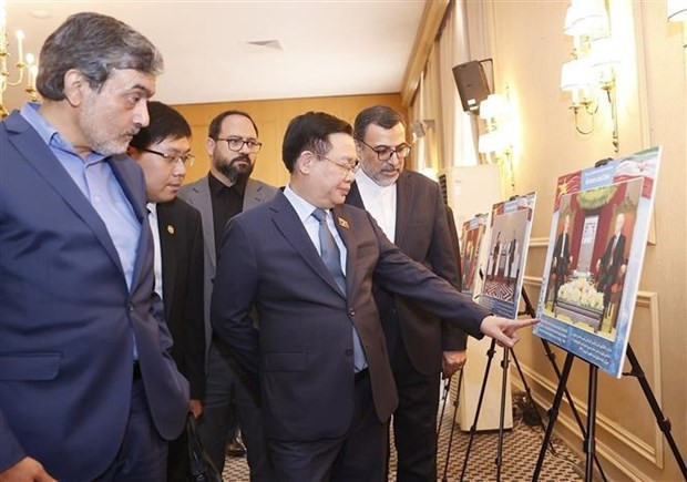 NA Chairman Kicks Off Vietnam Culture Week in Iran