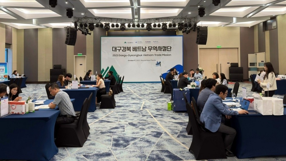 vietnam news today oct 20 vietnam and rok set to reach us 100 billion bilateral trade target