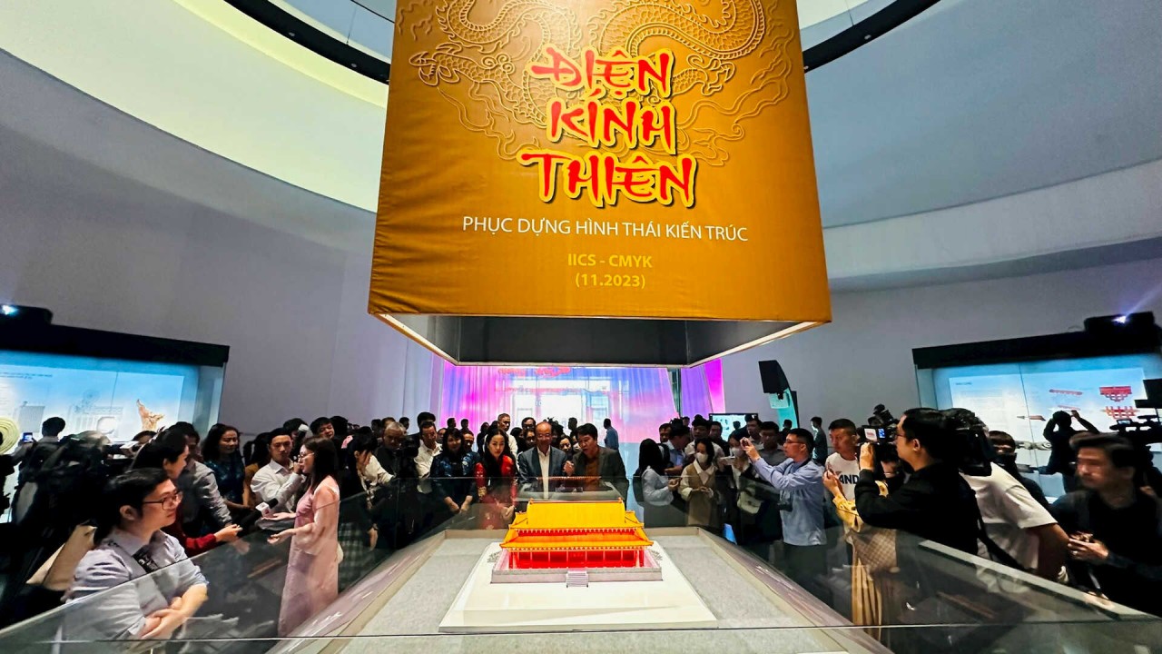 “Decoding The Mystery Of Kinh Thien Palace Architecture” Opens In Hanoi