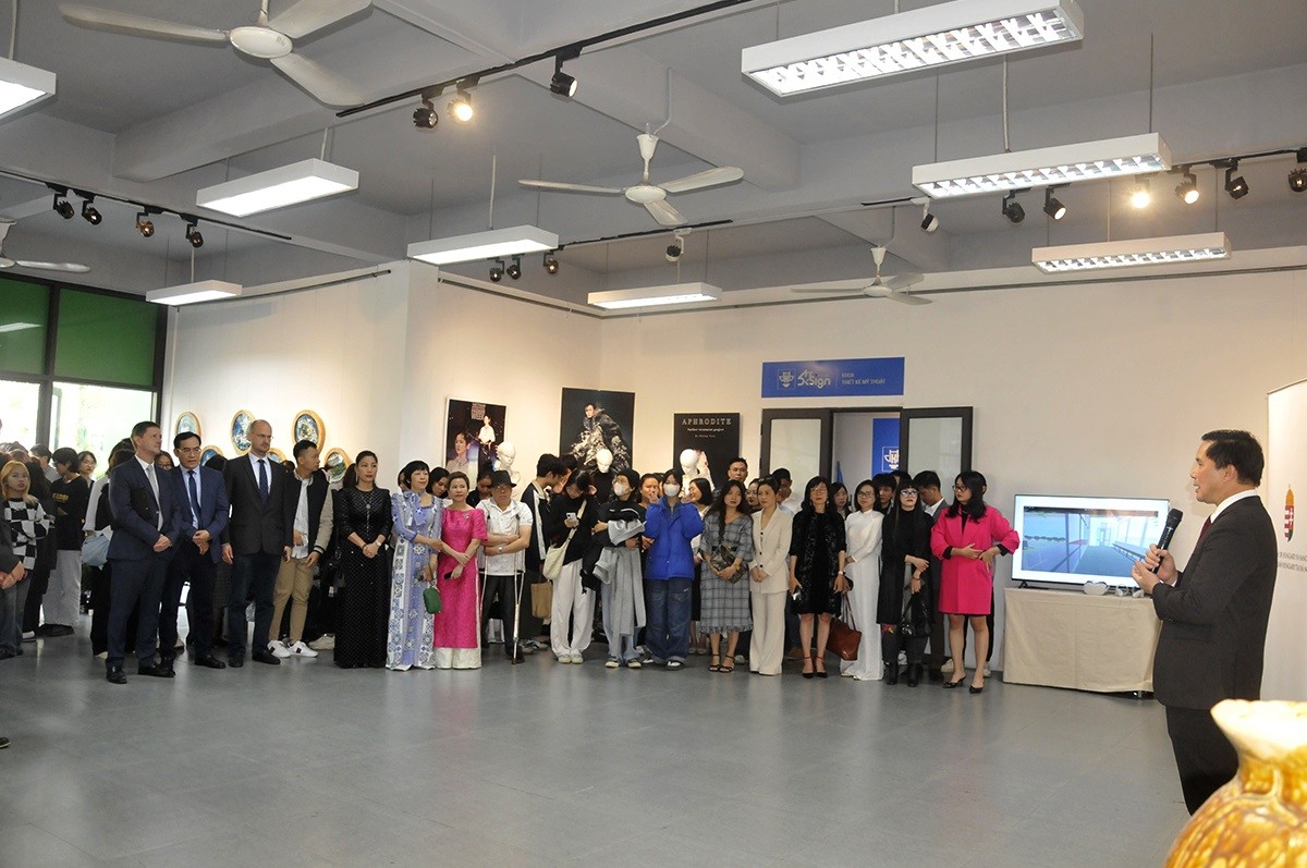 applied arts exhibition 2023 connects vietnamese hungarian artists and audiences
