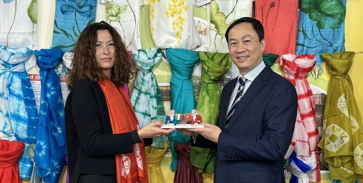 Vietnam's Products Highly Appreciated at Int'l Craft Exhibition in Italy